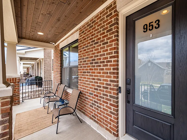 Spacious Porch
