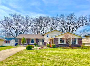 7624 Baimbridge Dr, Downers Grove, IL 60516