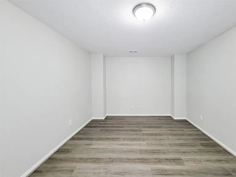 3602 Zephyr Glen Way — Photo 30