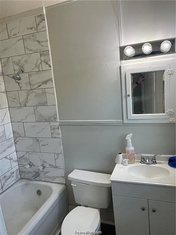 1 bed, 800 sqft, $1,000 — Photo 3