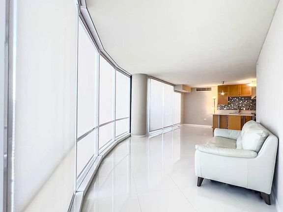 5th image of 1288 Kapiolani Blvd APT 4408