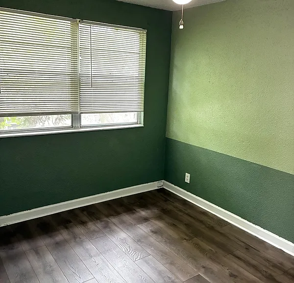1823 W 6th St #2 — Photo 8