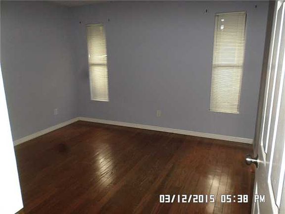 4th image of 1821 SE Camden St
