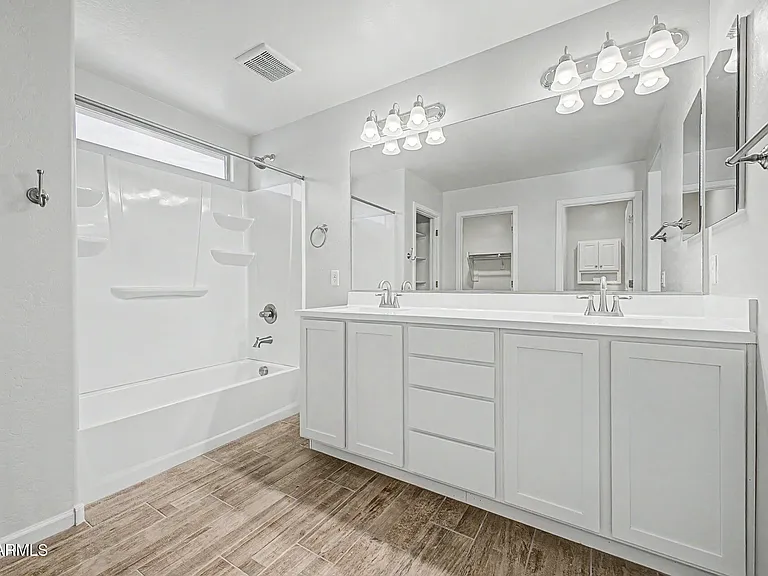 1779 E Elegante Dr — Photo 24