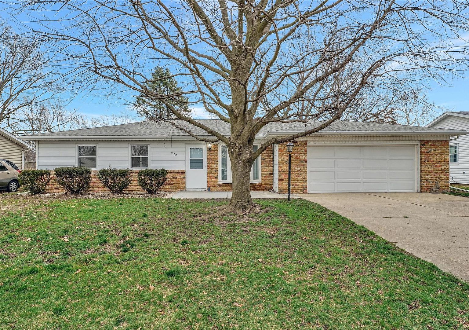 1802 Scottsdale Dr, Champaign, IL 61821 Zillow