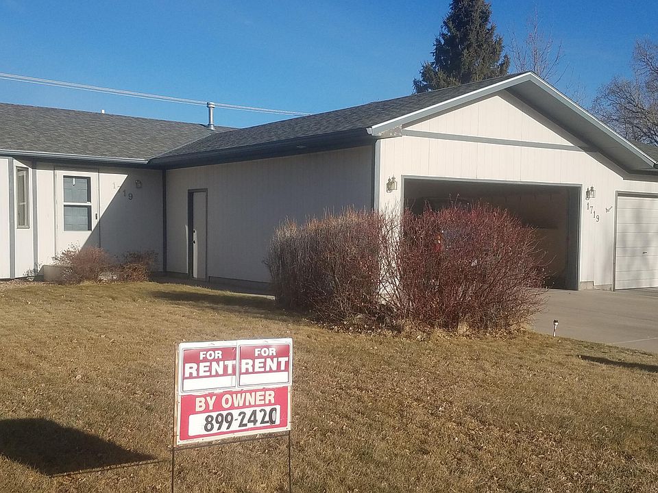 Front of house, move in ready.