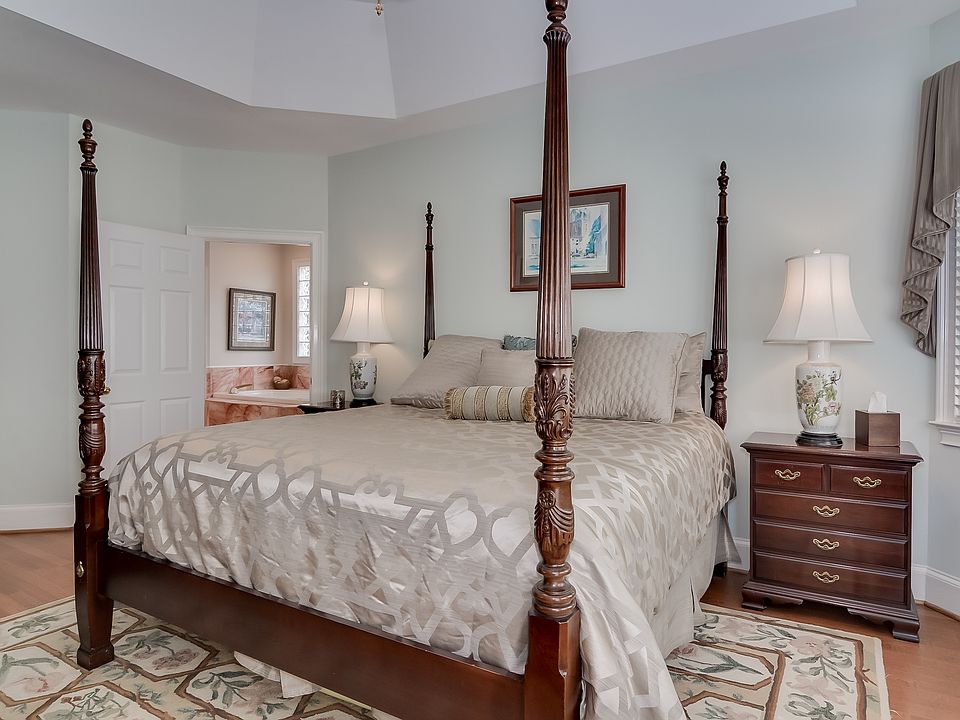 Owner Bedroom on Main Floor