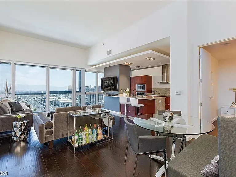 4471 Dean Martin Dr #3508 — Photo 2
