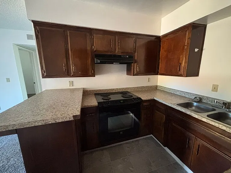 8012 N Laurelglen Blvd #C — Photo 9