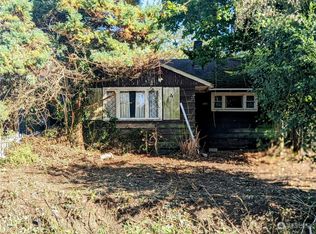 634 S Beach Rd, Point Roberts, WA 98281