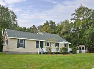 16 Hickory Ave, Nassau, NY 12123