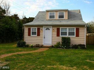 301 Lakeview Ave, Edgewater, MD 21037