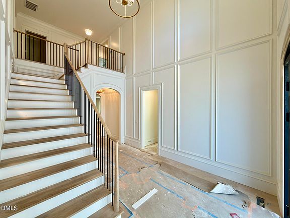 5th image of 6832 Greystone Dr