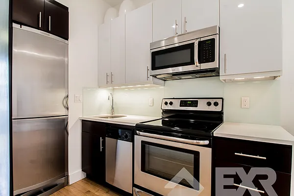 Rented by EXR | media 23