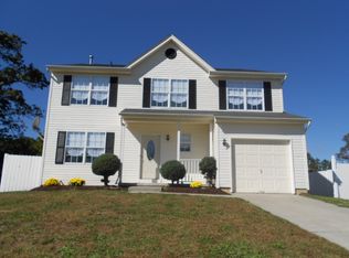 28 Ivystone Dr, Egg Harbor Twp, NJ 08234