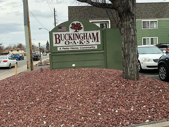 Buckingham Oaks condo