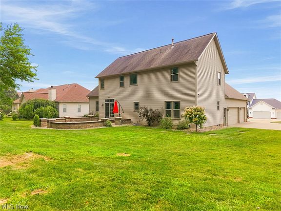 2nd image of 2559 Chadwell Cir NW