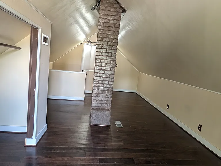 4117 S Grand Blvd — Photo 32
