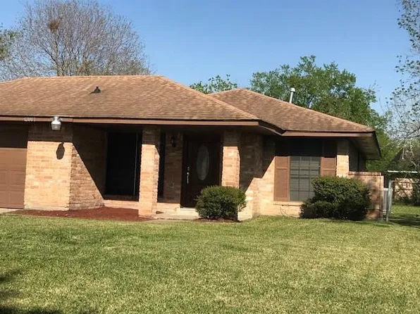 12007 Binghampton Dr, Houston, TX 77089