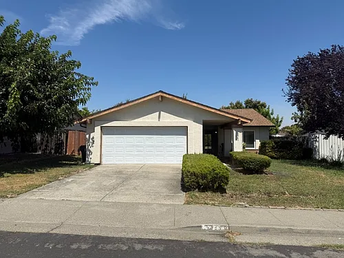 2766 Applewood Dr Photo 1 2766 Applewood Dr Photo 1