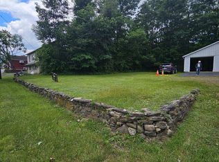 61 Cottage St, Carbondale, PA 18407