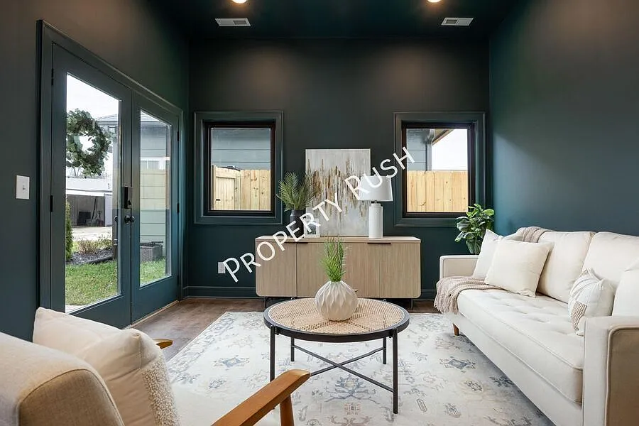 109 Scruggs St. - #103 - Stunning 1 bed/1 bath rental home in downtown Chattanooga! $1,250/mo. — Photo 3