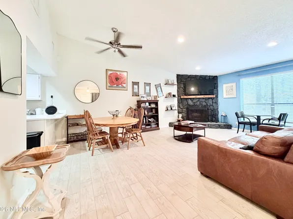 10420 BIG TREE Circle W, Jacksonville, FL 32257