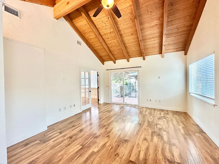 2573 Gum Tree Ln — Photo 23