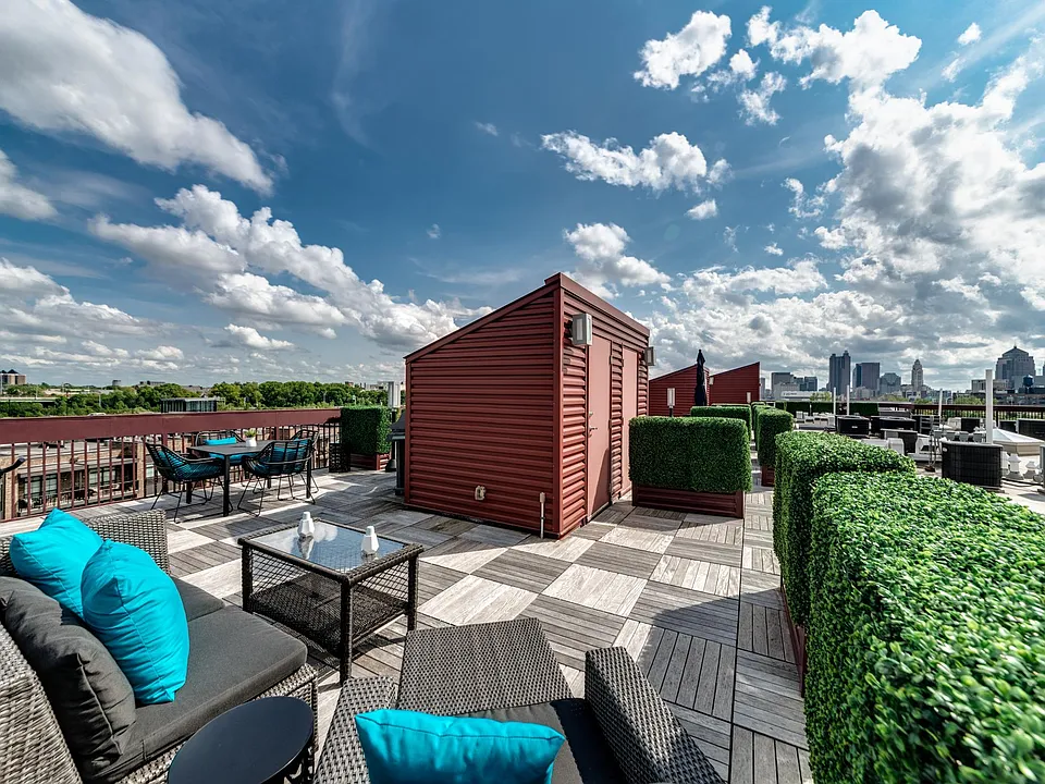 367 Auden Ave #311