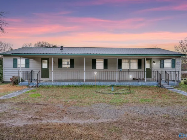 186 Clouds Cove Rd SE, Huntsville, AL 35803
