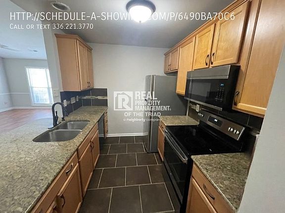 4th image of 1 Glendale Oaks Ct