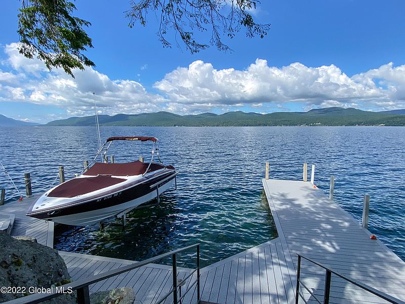 4th image of 5566 Evergreen Shores Way