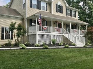 2990 Holland Dr, Huntingtown, MD 20639