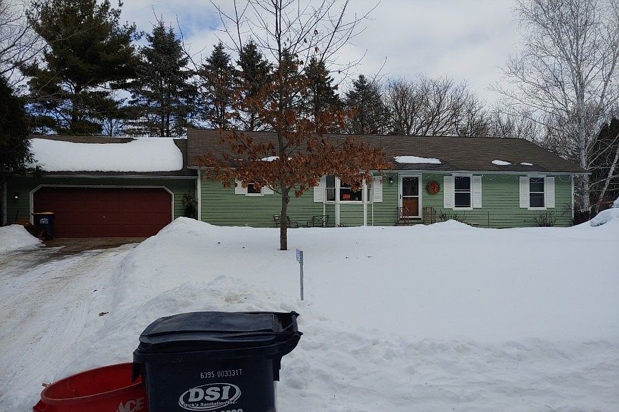 1st image of 4660 86th St E