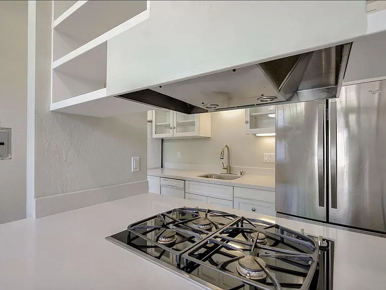 1509 San Anselmo Ave — Photo 2