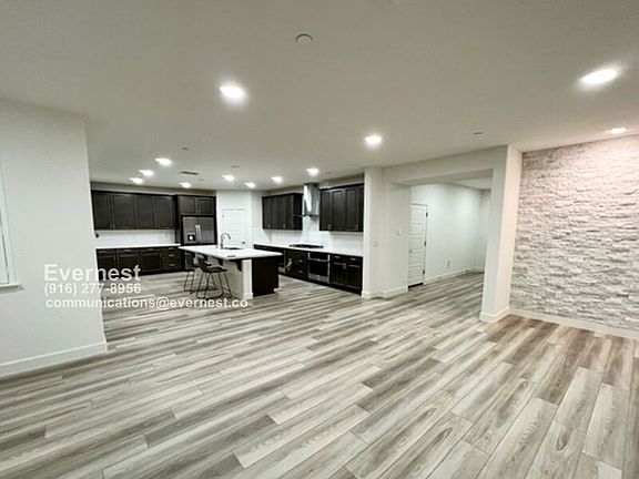 3rd image of 5707 Moonlake Dr