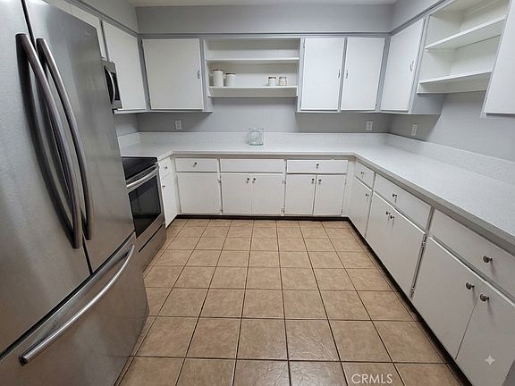 5th image of 1354 W 84th St