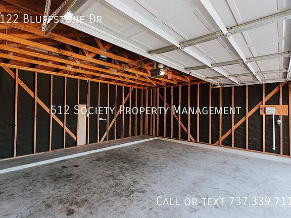 3rd image of 2122 Bluffstone Dr