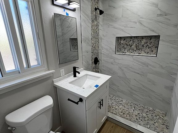 5th image of 3975-6422 Chatsworth Blvd #2318