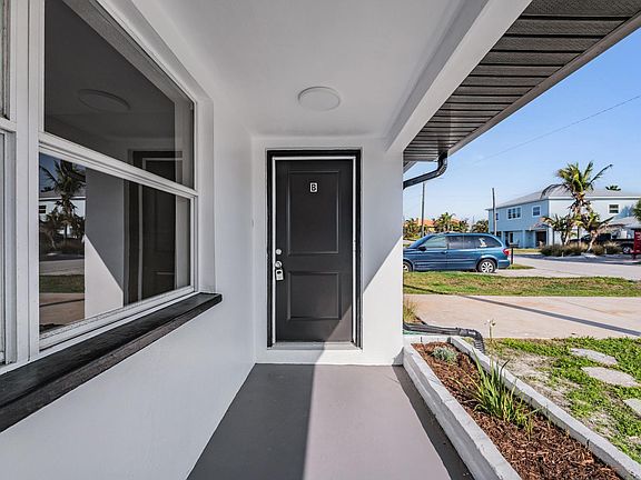 3rd image of 14040 Miramar Ave #B