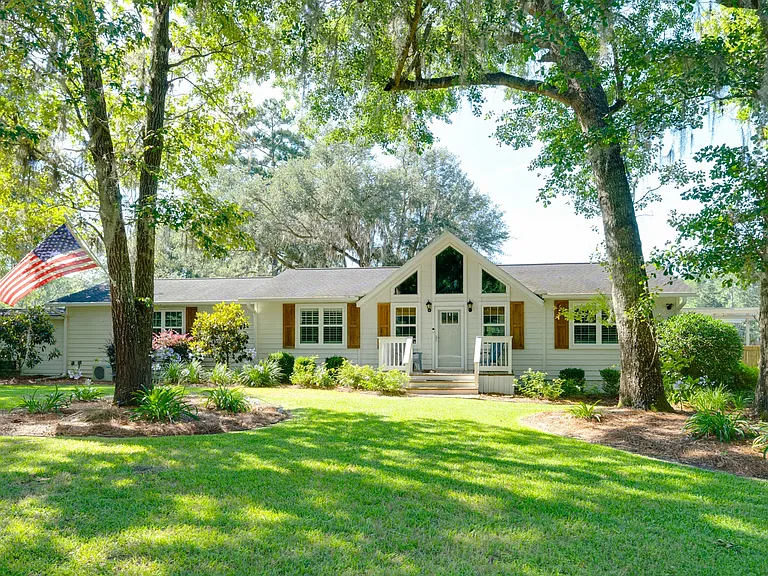 307 Doe Run Cir — Photo 2
