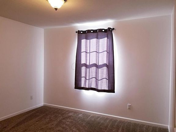 3rd image of 6266 Greenhaven Ave
