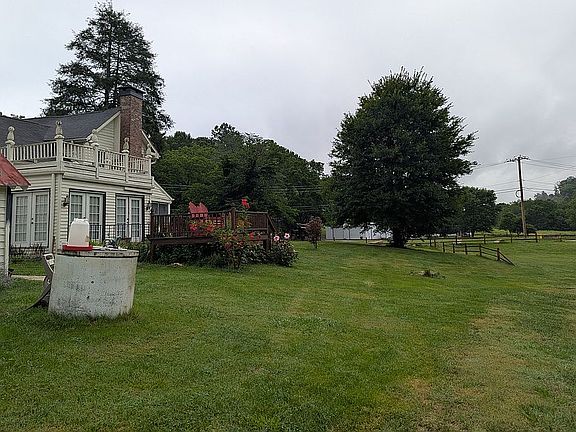 4th image of 935 Addington Bridge Rd