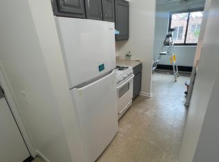 501 E Dogwood Ln APT 203, Mount Prospect, IL 60056