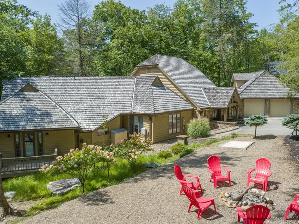 1746 Stockslager Rd, Oakland, MD 21550