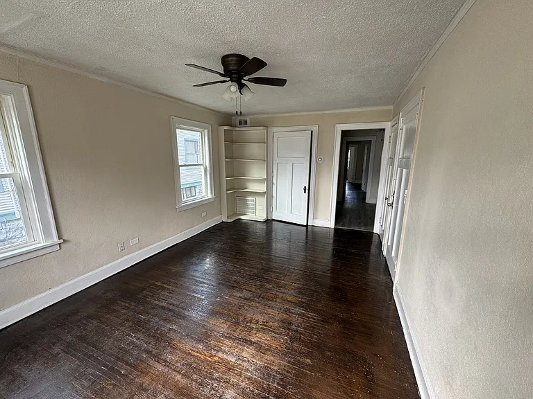 1124 N Main St #3 — Photo 12