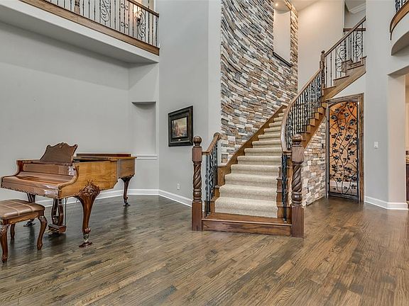 5th image of 3505 Timber Glen Ln