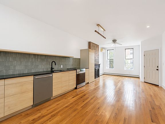 2nd image of 1156 Halsey St #1