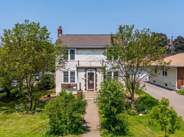 2085 Conway St, Saint Paul, MN 55119