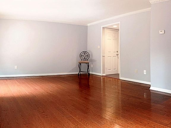 4th image of 19803 Billings Ct